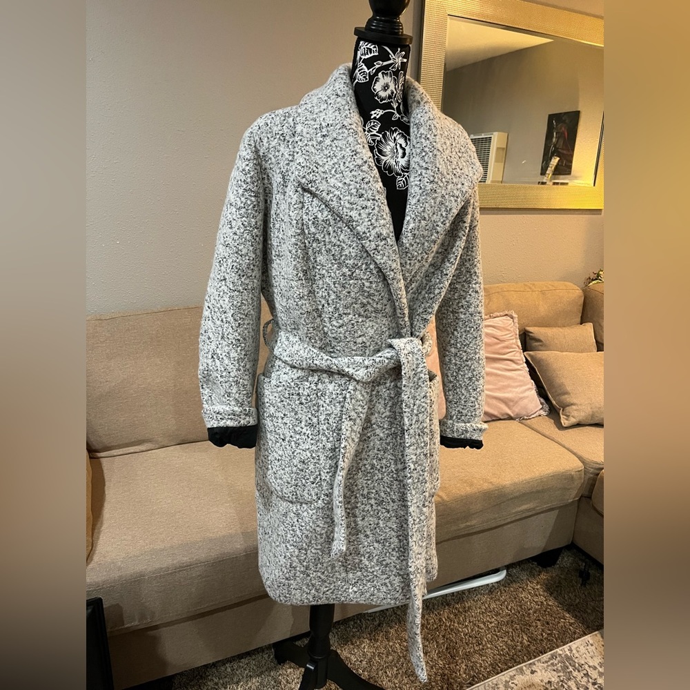 Express trench coat, size large in grayish white